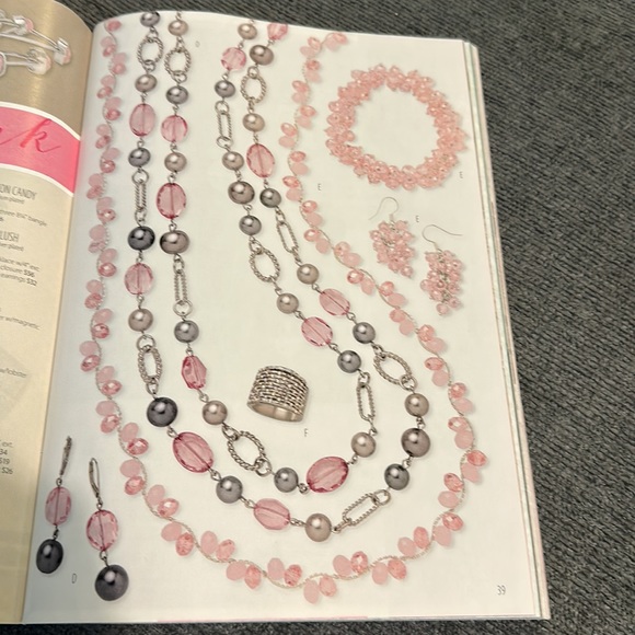 Premier Designs Petals Set - Picture 6 of 6